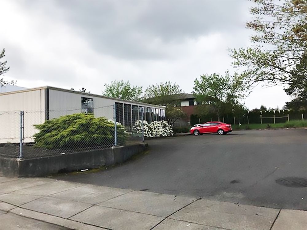 Retail/Bank Lease Opportunity: 1015 N Springbrook Rd, Newberg, OR 97132